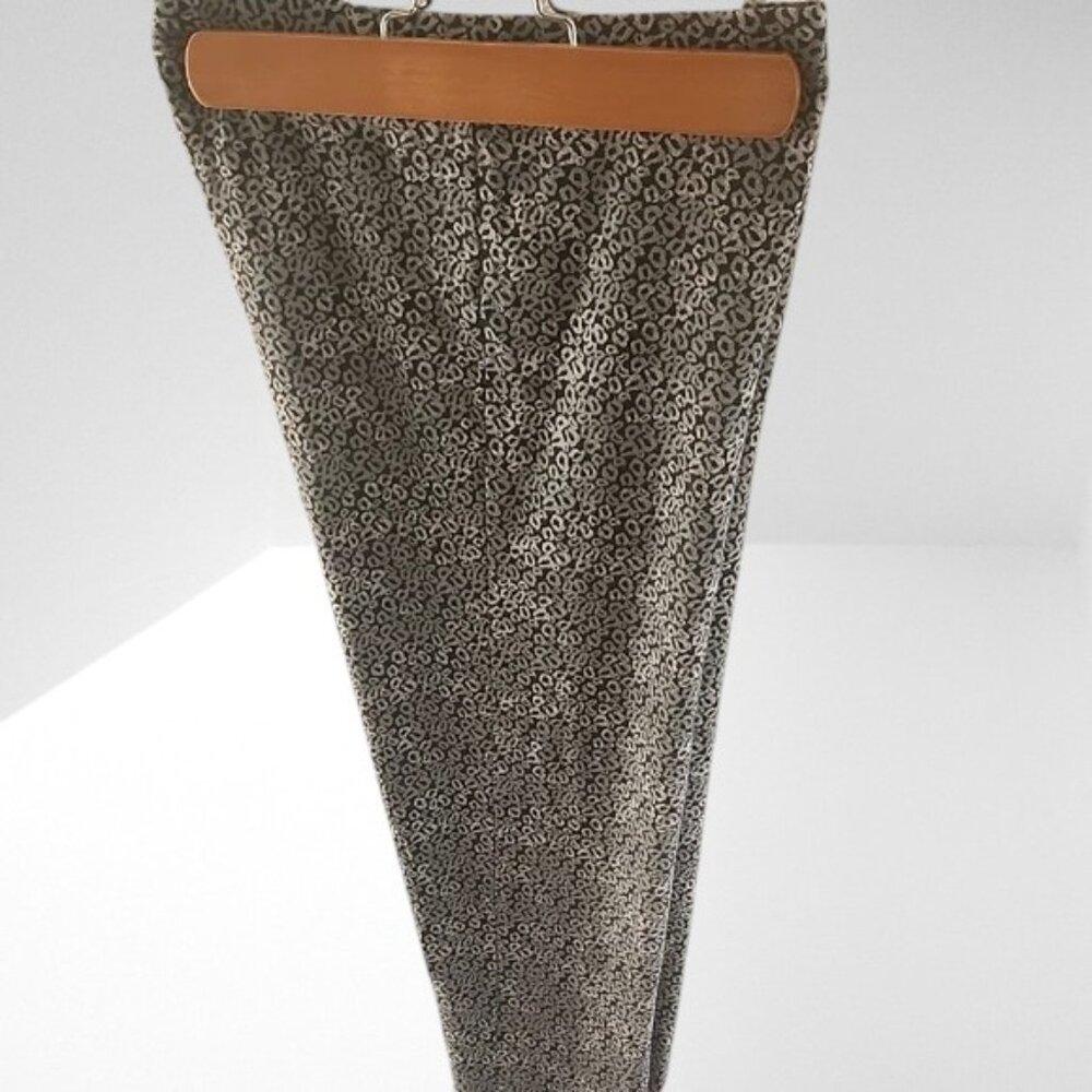 Danskin Black and White Patterned Skirt
